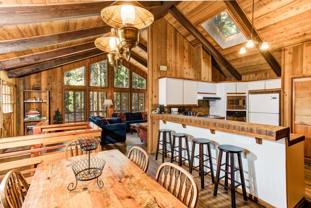 17B Tylers Timber Lodge Wawona Exterior photo